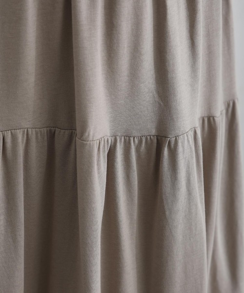 ElegChic（エレグシック）の「3段 ティアード マキシ スカート （スカート・レディース・チャコールグレー/ブラック/ベージュ・4L/XL/M）」の19枚目の写真