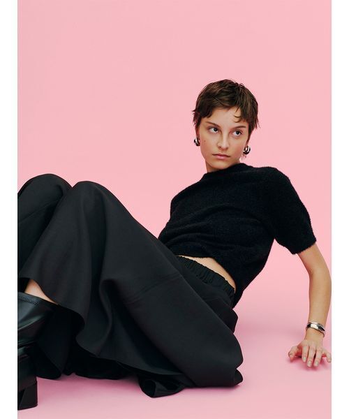 Mila Owen(ミラオーウェン)の「メタルボリュームカーブイヤリング(イヤリング・レディース・ゴールド/シルバー・F)」の4枚目の写真