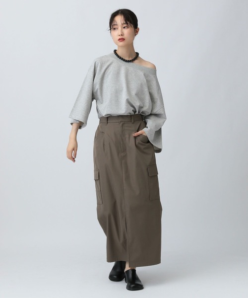 LEPSIM(レプシィム)の「オフショル6分袖スウェット 582462(スウェット・レディース・ブラック/オフホワイト/ライトグレー・FREE)」の10枚目の写真
