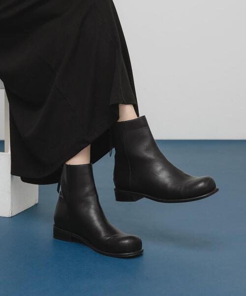 KBF（ケイビーエフ）の「プランプトゥショートブーツ（ブーツ・レディース・ブラック/ブラウン系その他・36/37/38）」の2枚目の写真