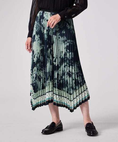 Paul Smith(ポールスミス)の「ウィメンズ "Travel Scarf" プリーツスカート / 255036 283SP(スカート・レディース・ネイビー・MEDIUM)」の6枚目の写真