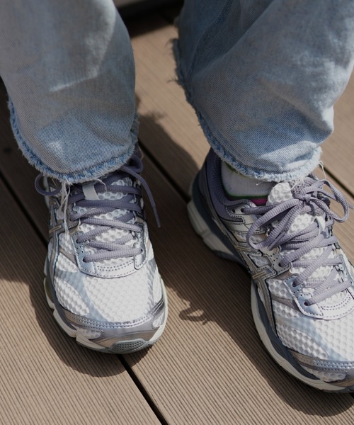 ASICS(アシックス)の「GEL-CUMULUS 16 1203A733.101(スニーカー・メンズ・グレー・25.0cm/24.5cm/24.0cm/23.5cm/23.0cm/22.5cm/29.0cm/28.5cm/28.0cm/27.5cm/27.0cm/26.5cm/26.0cm/25.5cm)」の3枚目の写真