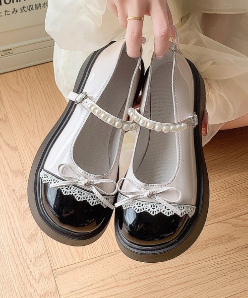 Ritzy(リッツィー)の「厚底 リボンデザイン フェイクパール付きヒールパンプス/シューズ(ローファー・レディース・ホワイト/シルバー・24/23/23.5/24.5/22.5)」の10枚目の写真