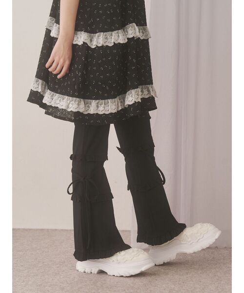 merry jenny(メリージェニー)の「フリルリブフレアパンツ(スウェットパンツ・レディース・グレー/ブラック・FREE)」の19枚目の写真