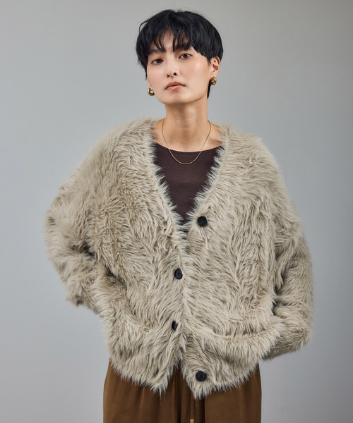 SALON adam et rope'(サロン アダム エ ロペ)の「【WEB限定】ウォッシャブルシャギーVネックニットカーディガン(カーディガン/ボレロ・レディース・チャコールグレー/ライトグレー/ベージュ系その他/イエロー系その他・FREE)」の3枚目の写真