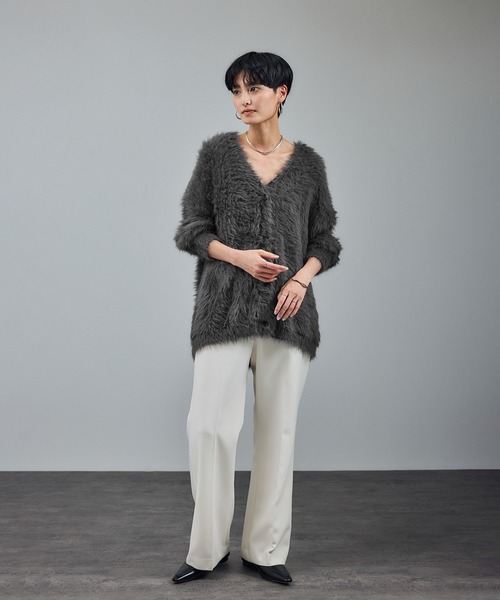 SALON adam et rope'(サロン アダム エ ロペ)の「【WEB限定】ウォッシャブルシャギーVネックニットカーディガン(カーディガン/ボレロ・レディース・チャコールグレー/ライトグレー/ベージュ系その他/イエロー系その他・FREE)」の5枚目の写真