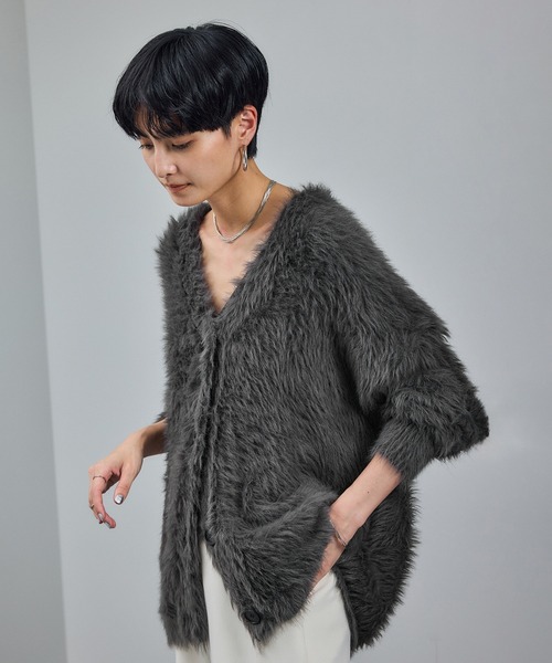 SALON adam et rope'(サロン アダム エ ロペ)の「【WEB限定】ウォッシャブルシャギーVネックニットカーディガン(カーディガン/ボレロ・レディース・チャコールグレー/ライトグレー/ベージュ系その他/イエロー系その他・FREE)」の10枚目の写真