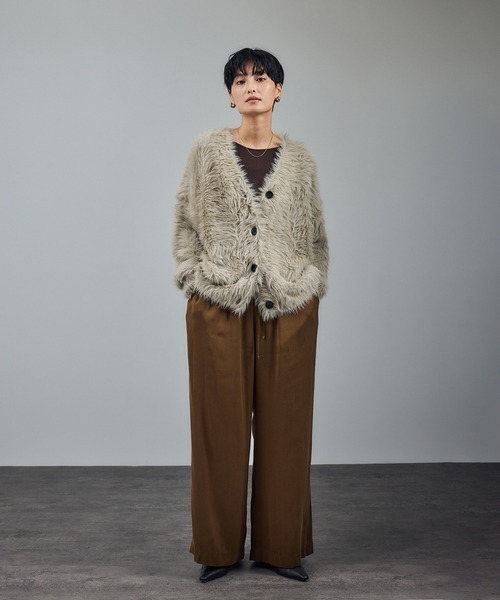 SALON adam et rope'(サロン アダム エ ロペ)の「【WEB限定】ウォッシャブルシャギーVネックニットカーディガン(カーディガン/ボレロ・レディース・チャコールグレー/ライトグレー/ベージュ系その他/イエロー系その他・FREE)」の14枚目の写真