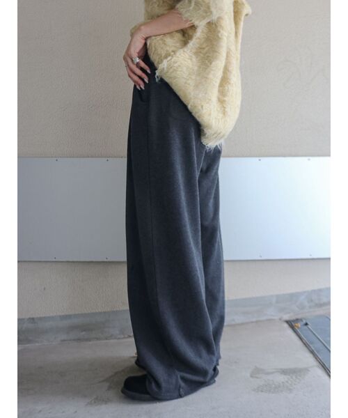 Ungrid(アングリッド)の「スウェットタックパンツ(スウェットパンツ・レディース・ライトグレー/チャコールグレー・FREE)」の12枚目の写真