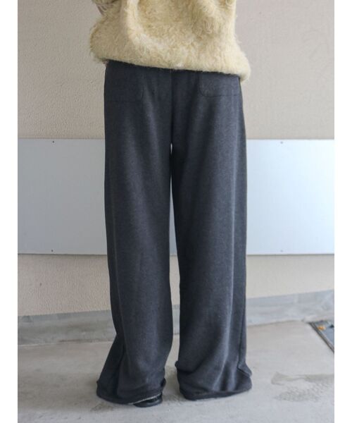 Ungrid(アングリッド)の「スウェットタックパンツ(スウェットパンツ・レディース・ライトグレー/チャコールグレー・FREE)」の13枚目の写真