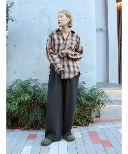 アングリッド
☆新品☆コットンフリルレースブラウス Ungrid（アングリッド） ジーンズ デニム デニムパンツ ハイウエスト