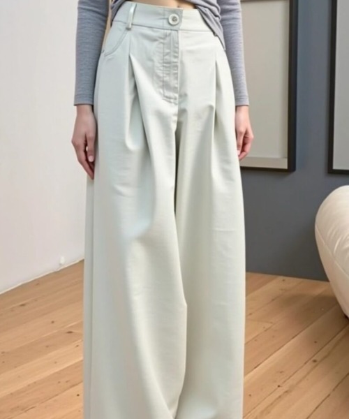 cammie(キャミー)の「サイドタックデザインパンツ(その他パンツ・レディース・ライトグレー/オフホワイト・F)」の8枚目の写真