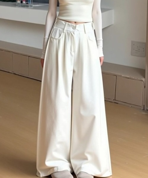 cammie(キャミー)の「サイドタックデザインパンツ(その他パンツ・レディース・ライトグレー/オフホワイト・F)」の4枚目の写真
