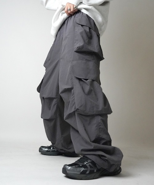イルズ（ILLS）/ILL’S マルチポケット ナイロンカーゴパンツ 裾ドローコード ワイドパンツ 98233453b_2_d_500.jpg