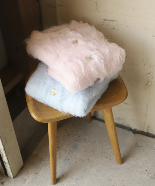 Firsthand（ファーストハンド）の「Firsthand/ファーストハンド バリエーション釦 シャギー ニットカーディガン（カーディガン/ボレロ・レディース・チャコールグレー/サックスブルー/ベージュ/ピンク・ﾌﾘ-）」の17枚目の写真