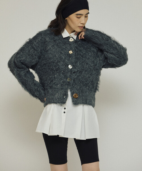 Firsthand（ファーストハンド）の「Firsthand/ファーストハンド バリエーション釦 シャギー ニットカーディガン（カーディガン/ボレロ・レディース・チャコールグレー/サックスブルー/ベージュ/ピンク・ﾌﾘ-）」の21枚目の写真