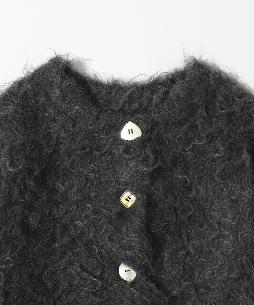 Firsthand（ファーストハンド）の「Firsthand/ファーストハンド バリエーション釦 シャギー ニットカーディガン（カーディガン/ボレロ・レディース・チャコールグレー/サックスブルー/ベージュ/ピンク・ﾌﾘ-）」の12枚目の写真
