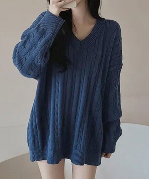 kirakiraShop(キラキラショップ)の「ざっくり感がかわいい、大人の抜け感ニット。Vネック オーバー サイズ ニット(ニット/セーター・レディース・クリーム/レッド/チャコール/ネイビー・FREE)」の3枚目の写真