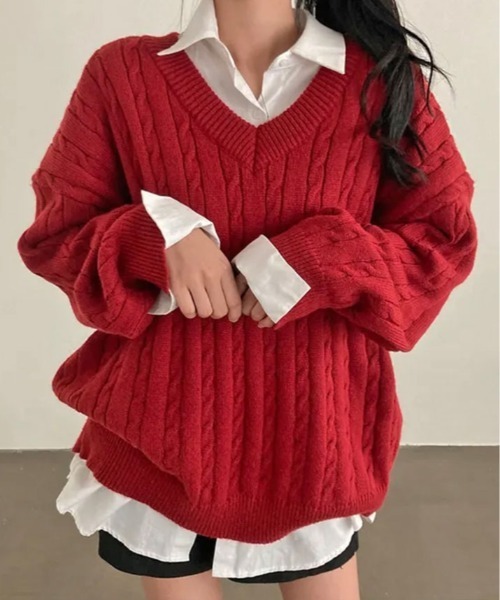 kirakiraShop(キラキラショップ)の「ざっくり感がかわいい、大人の抜け感ニット。Vネック オーバー サイズ ニット(ニット/セーター・レディース・クリーム/レッド/チャコール/ネイビー・FREE)」の4枚目の写真