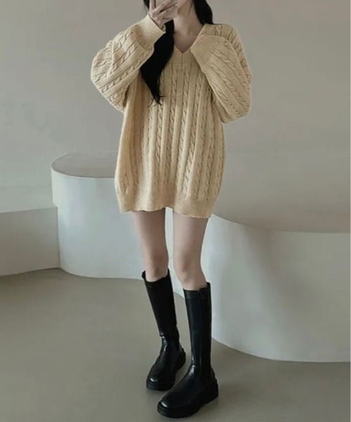 kirakiraShop(キラキラショップ)の「ざっくり感がかわいい、大人の抜け感ニット。Vネック オーバー サイズ ニット(ニット/セーター・レディース・クリーム/レッド/チャコール/ネイビー・FREE)」の12枚目の写真