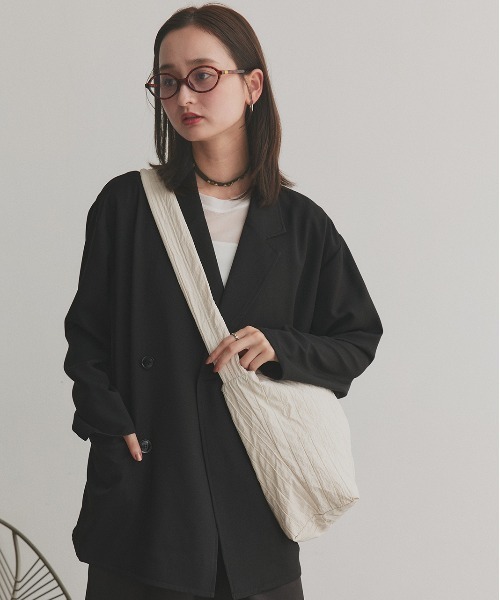 ad thie(アドティエ)の「ギャザーストラップ ワッシャーショルダーバッグ(ショルダーバッグ・レディース・オフホワイト/カーキ/ライトベージュ・FREE)」の20枚目の写真
