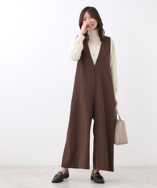 Reflect（リフレクト）の「【すっきり縦長シルエット】サロペットパンツ（サロペット/オーバーオール・レディース・ダークブラウン/ブラック・07/09/11/15 /17/13/05）」の11枚目の写真