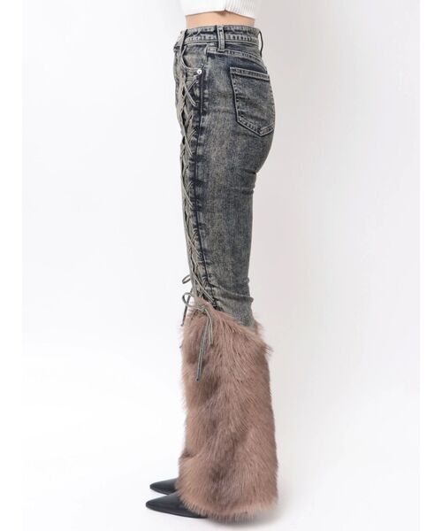GYDA（ジェイダ）の「ハイウエスト LEG 2WAY ECO FURサイドレースアップフレアデニムパンツ（デニムパンツ・レディース・インディゴブルー/ブルー・MEDIUM/SMALL/X-SMALL）」の5枚目の写真