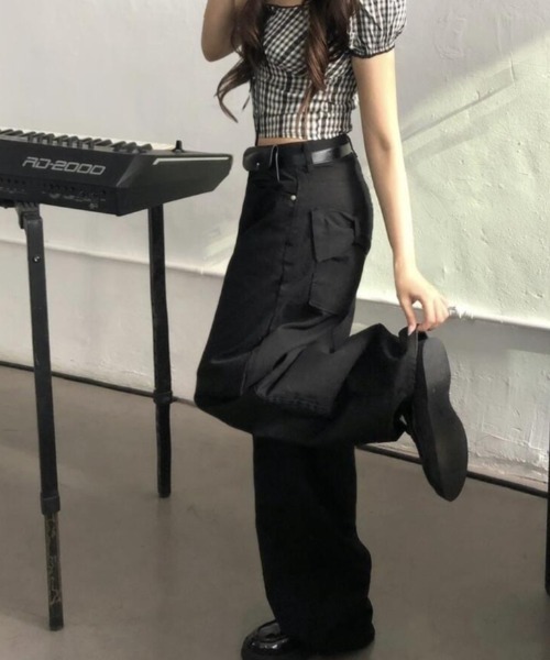 semplice(センプリチェ)の「リボンディテールワイドデニムパンツ(デニムパンツ・レディース・ホワイト/ブラック・S/M/L)」の4枚目の写真