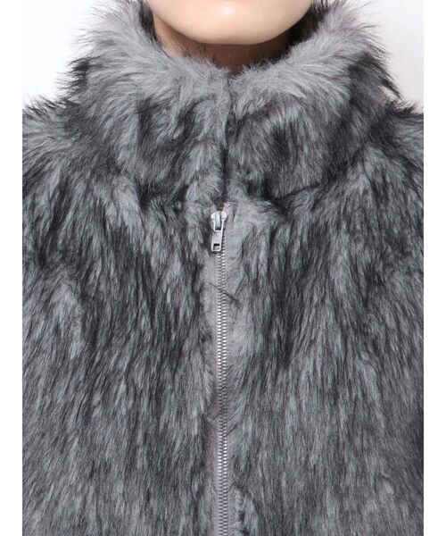 GYDA(ジェイダ)の「エコファーW ZIPベスト(ベスト・レディース・チャコールグレー/アイボリー・FREE)」の16枚目の写真