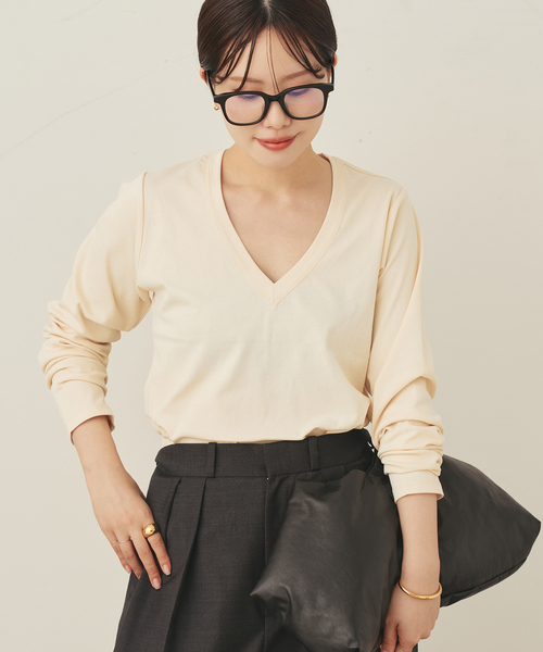 plage(プラージュ)の「Vneck ロンT(Tシャツ/カットソー・レディース・ブラウン/ブラック/アイボリー・FREE)」の3枚目の写真