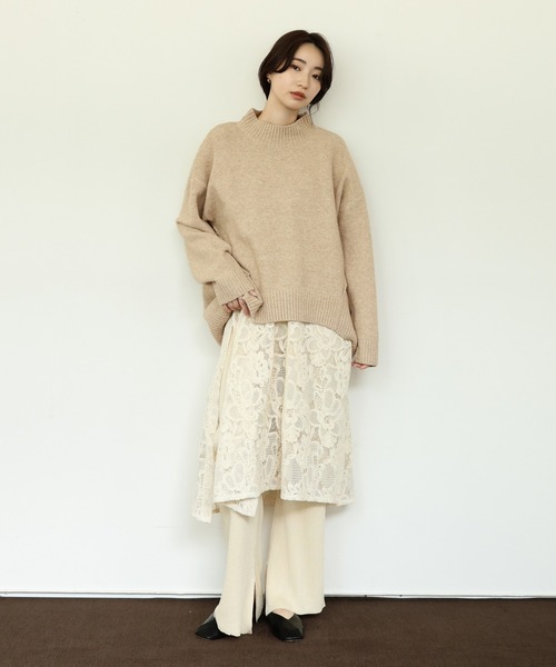 select MOCA Et(セレクトモカエト)の「【Et】Petit High Neck Cocoon Silhouette Knit(ニット/セーター・レディース・ベージュ/ブラック/カーキ・FREE)」の4枚目の写真