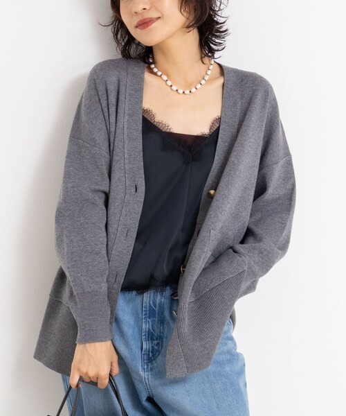 NOLLEY’S Sophi(ノーリーズソフィ)の「ウォッシャブルレーストリミングサテンキャミブラウス(キャミソール・レディース・ダークブラウン/ネイビー・38)」の5枚目の写真