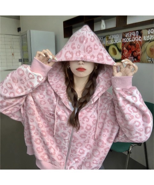 Ritzy(リッツィー)の「レオパード柄のパーカー スウェット(パーカー・レディース・ピンク・M/L)」の2枚目の写真