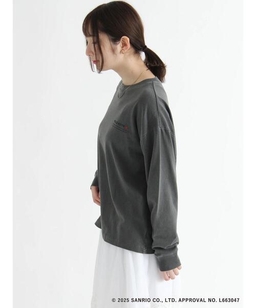 Te chichi TERRASSE(テチチテラス)の「【HELLO KITTY】プリントロングTシャツ(Tシャツ/カットソー・レディース・オフホワイト/チャコールグレー・F)」の4枚目の写真