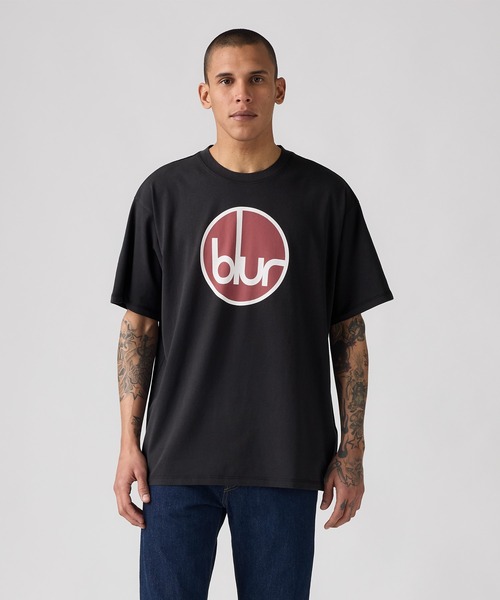 Levi's(リーバイス)の「Levi's/リーバイス Levi's(R) x BLUR ROUND LOGO Tシャツ(Tシャツ/カットソー・メンズ・ブラック・L/M/S/XL/XS)」の1枚目の写真