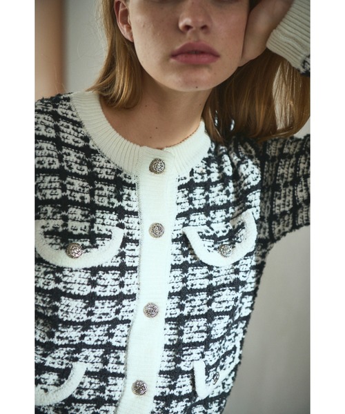 Estella.K(エステラケー)の「Scarlett Knit Cardigan ツィードブークレーチェックカーディガン(カーディガン/ボレロ・レディース・ネイビー系/ブラック系・FREE)」の12枚目の写真
