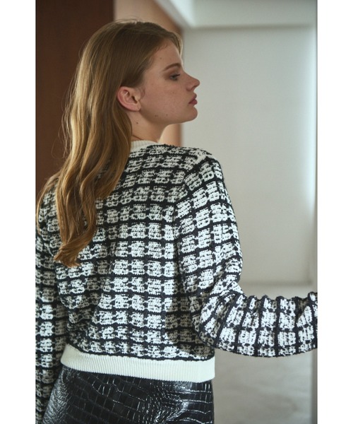 Estella.K(エステラケー)の「Scarlett Knit Cardigan ツィードブークレーチェックカーディガン(カーディガン/ボレロ・レディース・ネイビー系/ブラック系・FREE)」の7枚目の写真