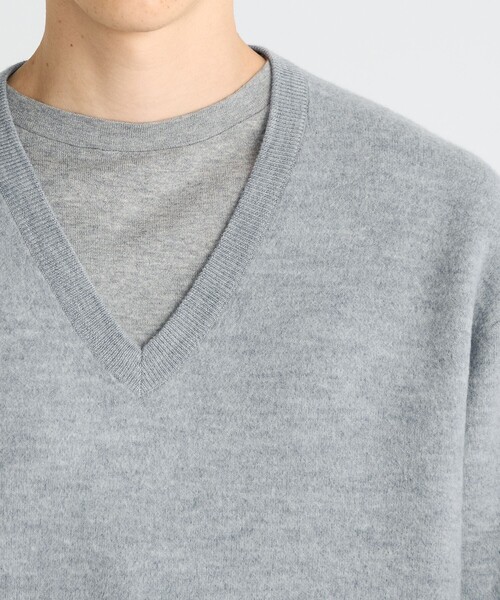 EDITION（エディション）の「スラブ縮絨 Vネックプルオーバー（ニット/セーター・メンズ・ブラック/ライトグレー・M/S）」の7枚目の写真