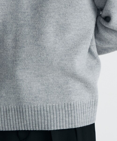 EDITION（エディション）の「スラブ縮絨 Vネックプルオーバー（ニット/セーター・メンズ・ブラック/ライトグレー・M/S）」の9枚目の写真