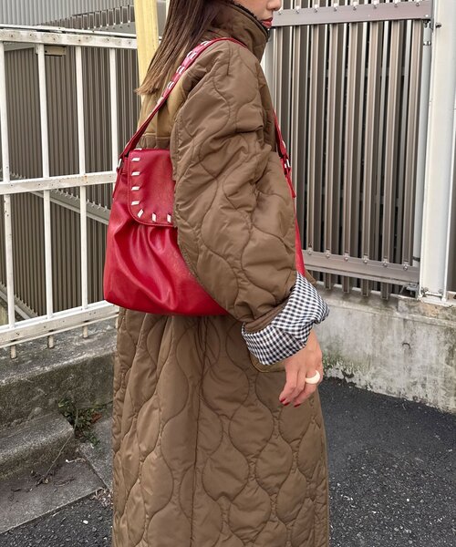 CIAOPANIC（チャオパニック）の「襟ボア配色キルティングロングコート（その他アウター・レディース・カーキ/ブラック/ブラウン・1）」の10枚目の写真