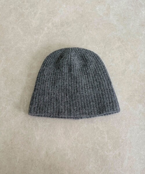 fredy emue(フレディエミュ)の「アンゴラ混リブニットキャップ(ニットキャップ/ビーニー・レディース・グレー/アイボリー・FREE)」の7枚目の写真