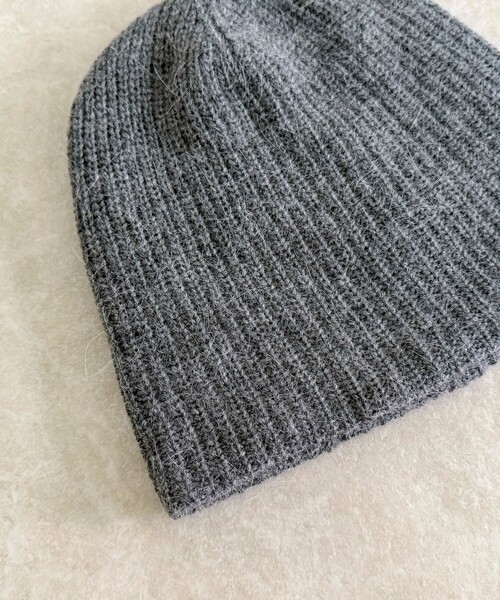 fredy emue(フレディエミュ)の「アンゴラ混リブニットキャップ(ニットキャップ/ビーニー・レディース・グレー/アイボリー・FREE)」の8枚目の写真