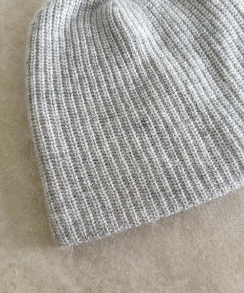fredy emue(フレディエミュ)の「アンゴラ混リブニットキャップ(ニットキャップ/ビーニー・レディース・グレー/アイボリー・FREE)」の9枚目の写真