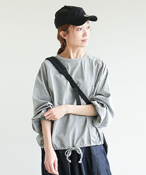 SOLAMONAT(ソラモナ)の「パフ天竺 裾ヒモ長袖 プルオーバー(Tシャツ/カットソー・レディース・杢グレー/ホワイト/ライトピンク/ライトブルー/ブラック・FREE)」の11枚目の写真