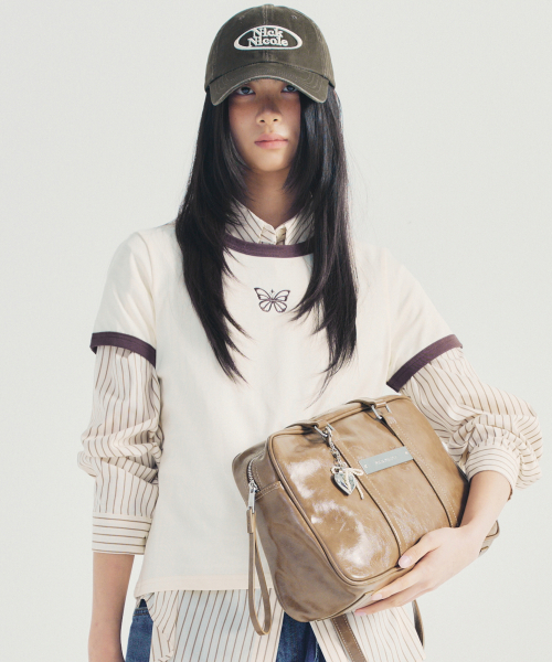 NICK&NICOLE(ニックアンドニコール)の「CRYSTAL LEATHER BOSTON BAG_CAMEL(ショルダーバッグ・レディース・その他・FREE)」の5枚目の写真