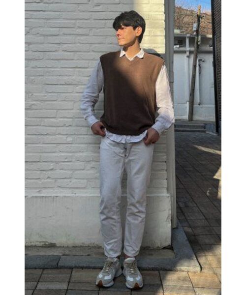 MUSINSA STANDARD(ムシンサスタンダード)の「ラムウールVネックニットベスト【モカ】(ニット/セーター・メンズ・その他・SMALL/MEDIUM/LARGE/X-LARGE/XX-LARGE)」の11枚目の写真