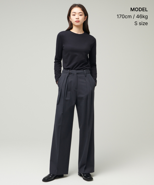 MUSINSA STANDARD WOMAN（ムシンサスタンダードウーマン）の「ウィメンズフレキシブルクルーネック長袖Tシャツ[ブラック]（Tシャツ/カットソー・レディース・その他・SMALL/MEDIUM/LARGE/X-LARGE/X-SMALL）」の5枚目の写真