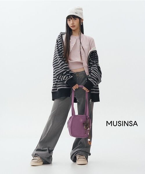 YOUHEE（ユヒ）の「I LOVE APPLIQUE HOOD ZIP-UP CHARCOAL（パーカー・レディース・チャコール・FREE）」の19枚目の写真