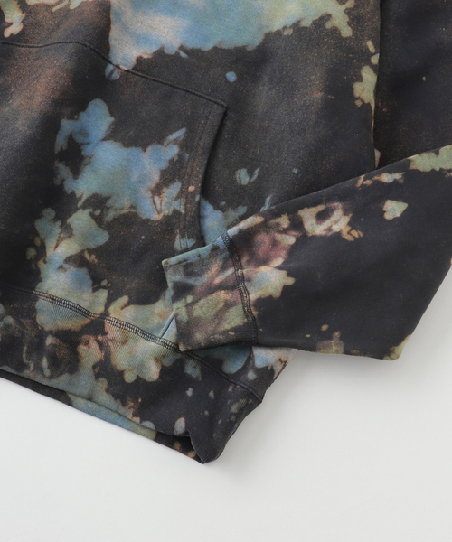 BAL(バル)の「BAL / バル LOGO TIE DYE HOODIE by YUKIDYEL(パーカー・メンズ・その他・2)」の3枚目の写真