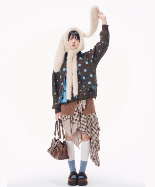 Never mind the XU / Chikashitsu+(ネバーマインド ザ エックスユー / チカシツプラス)の「【Nerd out XU】rabbit ears fur balaclava / 【ナードアウトエックスユー】ラビットイヤーファーバラクラバ <着用動画あり>(ニットキャップ/ビーニー・レディース・ホワイト/ブラウン・ONE SIZE)」の17枚目の写真